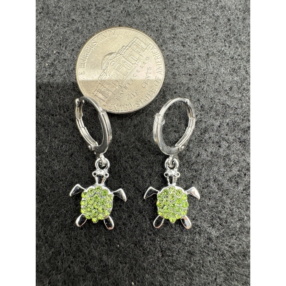 Green Rhinestone Sea Turtle Dangle Earrings Silver Tone Leverback NEW